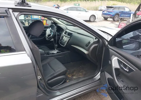 2016 Nissan Altima 2.5/2.5 S/2.5 Sl/2.5 Sr/2.5 Sv from USA, damaged, VIN 1N4AL3AP0GN330846